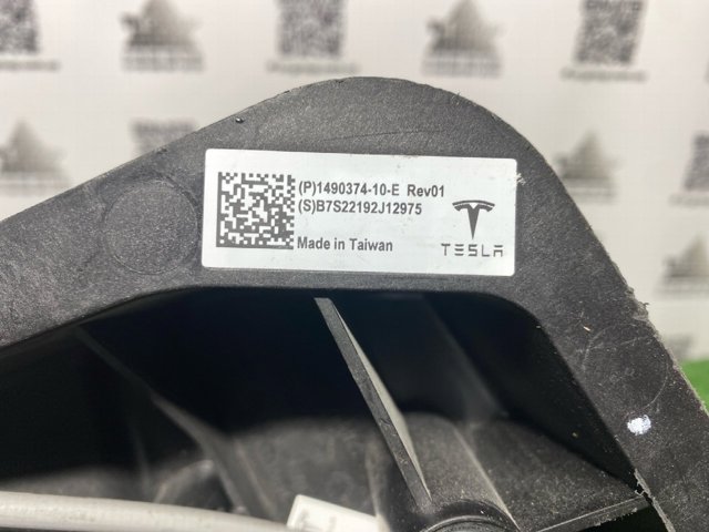 Порт зарядки 149037410E TESLA