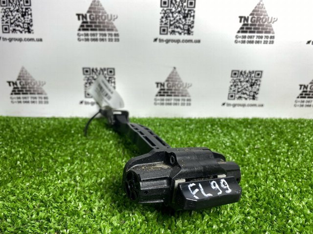 Обмежувач відкриття дверей, передній 150068200B TESLA
