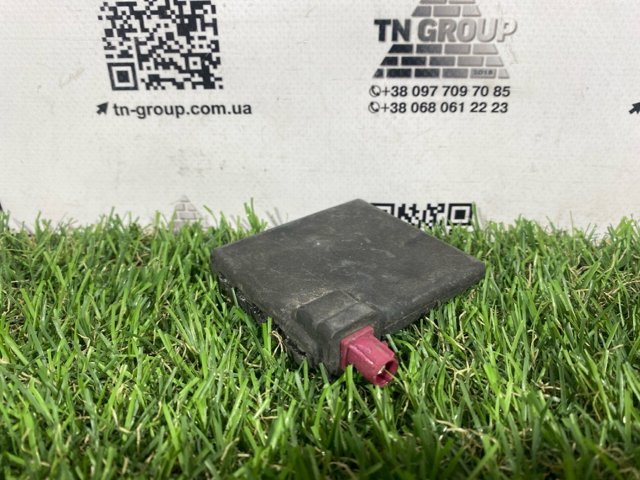Антена GPS 3G9035534 VAG