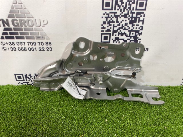 Шарнір капота правий 41007427052 BMW