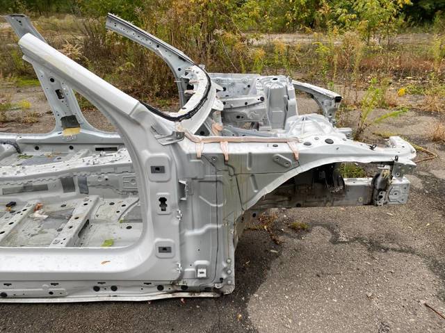 Лонжерон рами передній правий 41145A37962 BMW