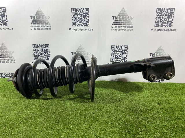 Амортизатор передньої підвіски, лівий 485208Z167 TOYOTA