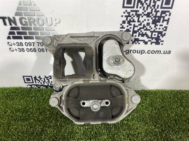 Подушка трансмісії (опора коробки передач), задня 4M0399153AE VAG