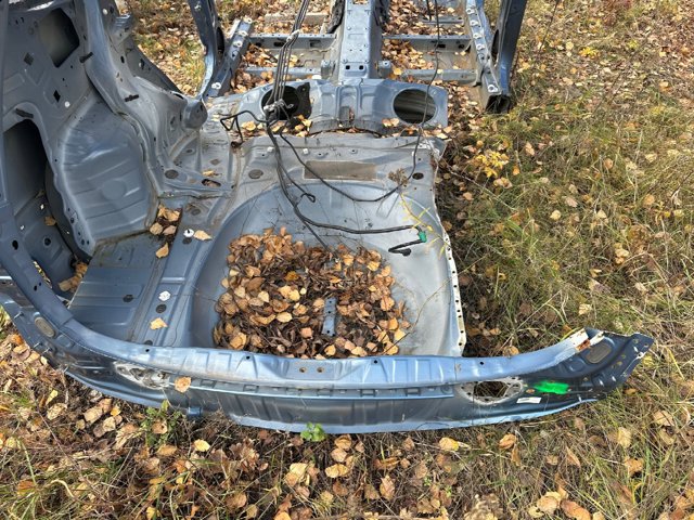 Панель задня, багажного відсіку 52401SJ0019P SUBARU