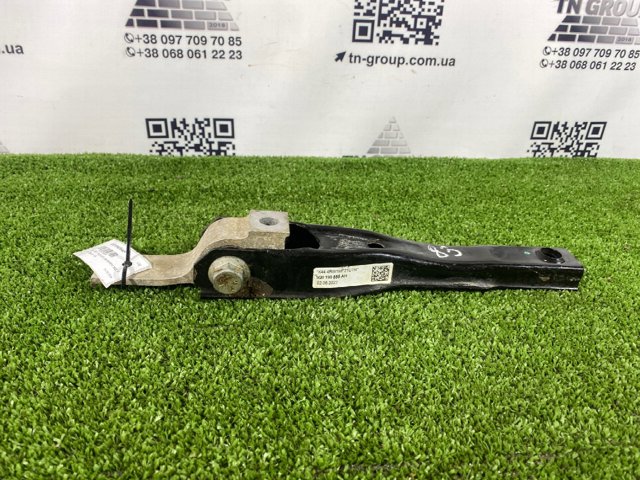 Подушка (опора) двигуна, задня Ауді Ку 3