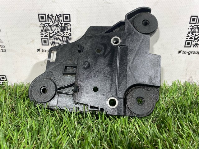 Кронштейн датчика АБС 5Q0614235 VAG
