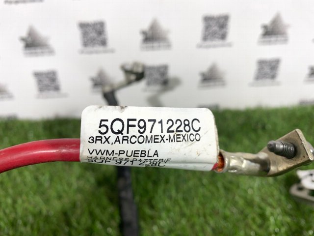 Кабель плюсової клеми акумулятора (АКБ) 5QF971228C VAG