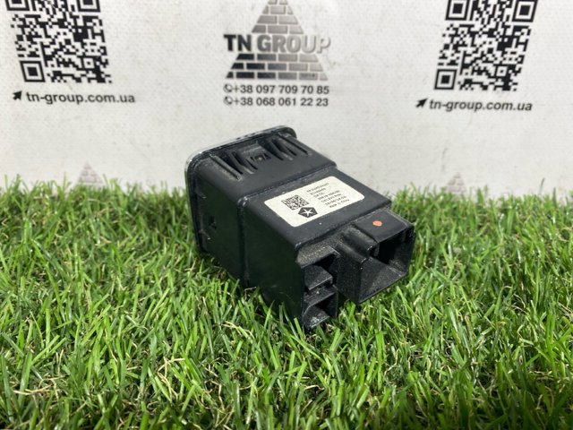 USB-розгалужувач 5XG28DX9AD CHRYSLER