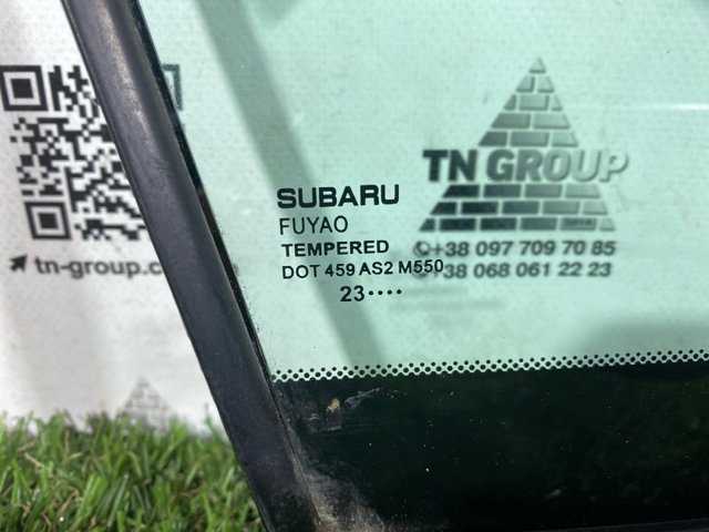 Скло-кватирка дверей, передніх, правих 61011AN10A SUBARU