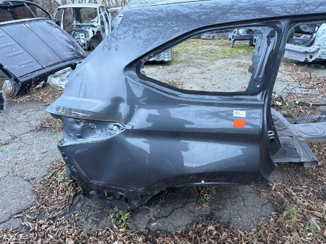 Бічна частина задні праві 610170E020 TOYOTA
