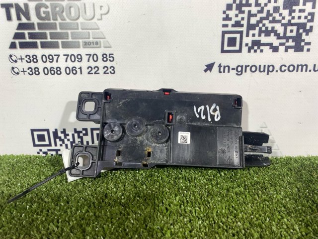 Блок запобіжників задній, салонний 61146994419 BMW