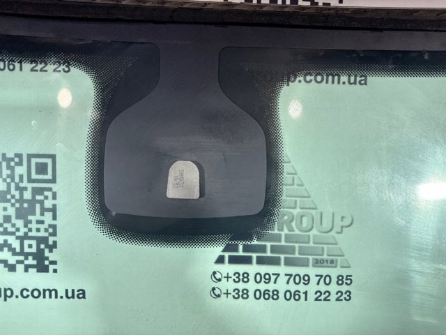 Вікно вітрове 68338088AA CHRYSLER