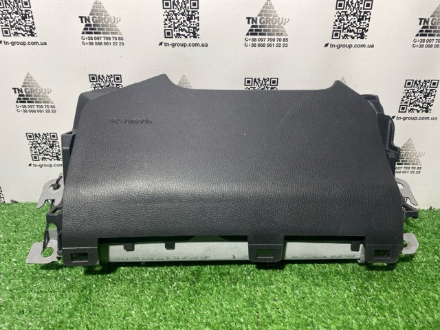 Подушка безпеки, водійська, AIRBAG, захисту колін 7390048110C0 TOYOTA
