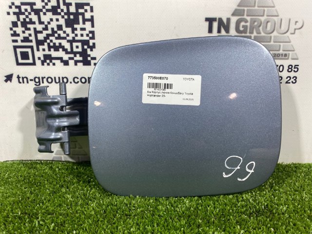 Лючок (дверцята) бензобака 773500E070 TOYOTA