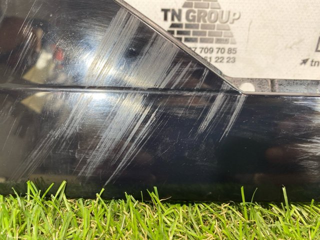 Накладка задніх дверей, лівих, вертикальних 80A839903B5FQ VAG