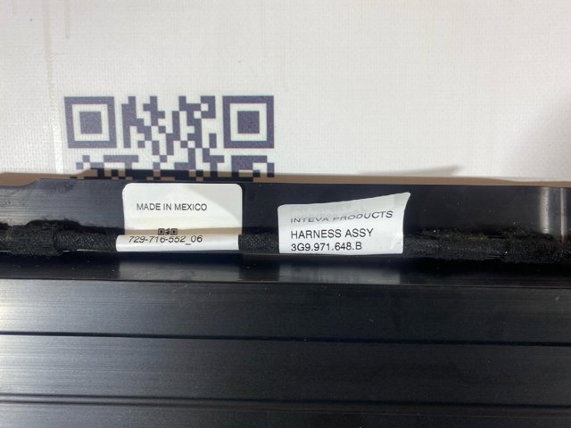 Деталі люків облицювання кузова 80A877049F VAG