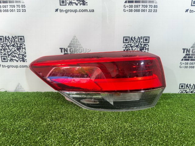 Стоп задній 815600E161 TOYOTA