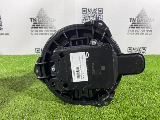 Моторчик пічки 8710358080 TOYOTA