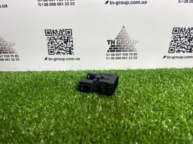 Датчик температури повітря в салоні Toyota Avensis Verso