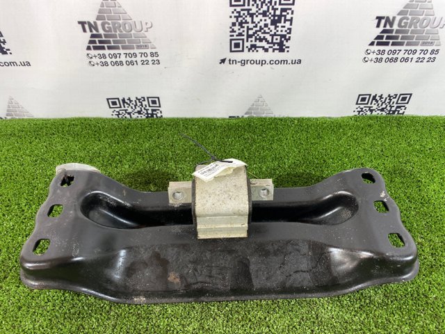 Кріплення подушки коробки передач A2132400702 MERCEDES