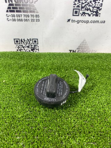 Кришка / пробка бензобака Mercedes E