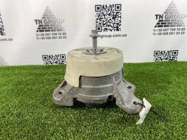 Права подушка мотора A2532401800 MERCEDES