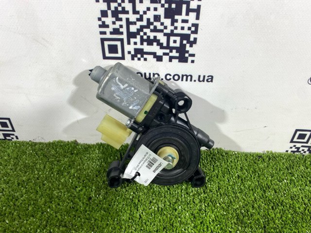 Моторчик склопідйомника двері задніх, правих LJ6Z5823394B FORD