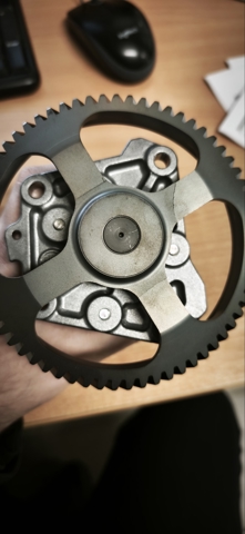 Масляний насос двигуна 151A051020 TOYOTA
