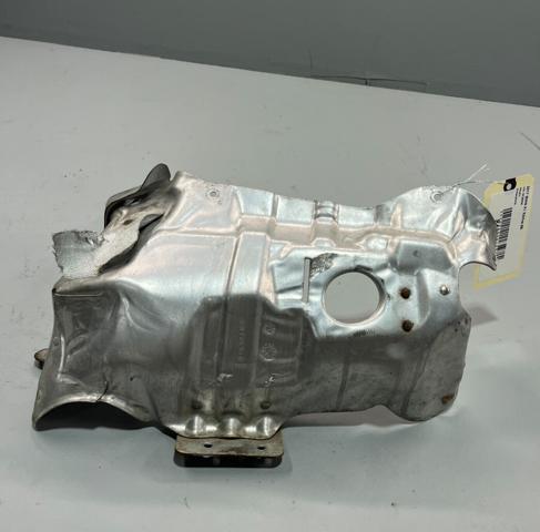 Кришка випускного колектора 11657618369 BMW