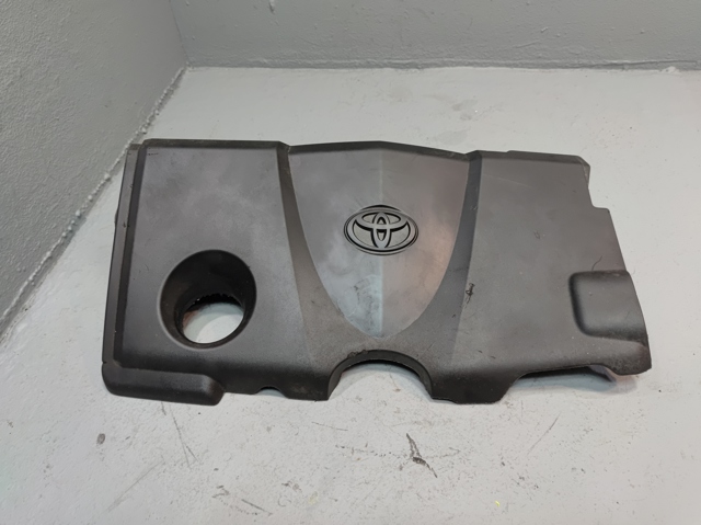 Кришка двигуна декоративна 12601F0010 TOYOTA