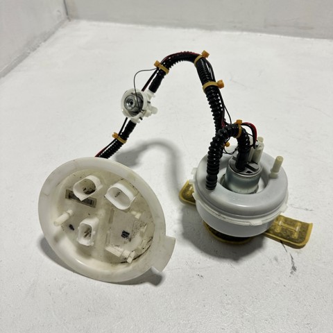 Бензонасос 16117341301 BMW