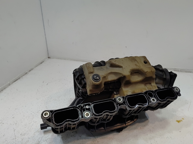 Колектор впускний 17120F0060 TOYOTA