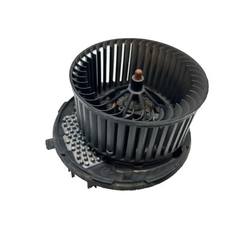 Моторчик пічки 1K1820015Q VAG
