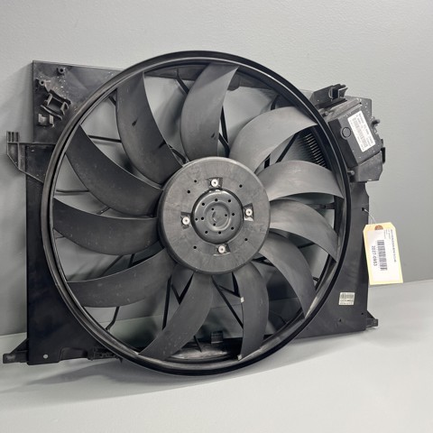 Електровентилятор охолодження в зборі (двигун + крильчатка) Mercedes E
