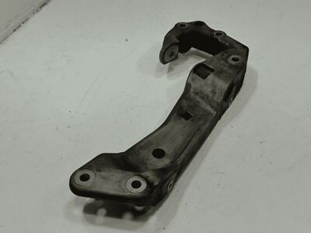 Кріплення коробки передач 22326777615 BMW