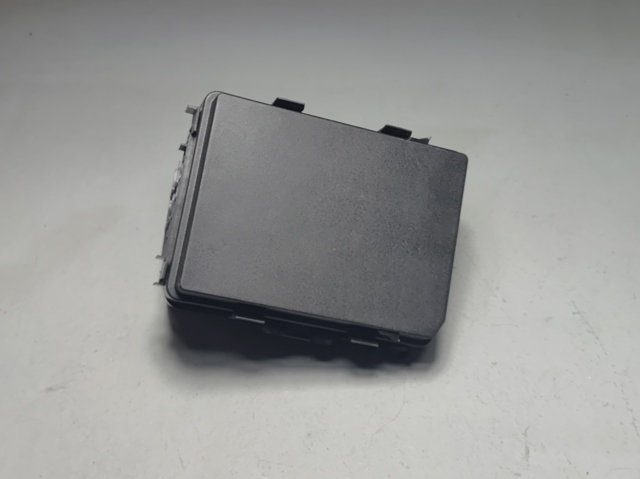 Монтажний блок 284B76RA0A NISSAN