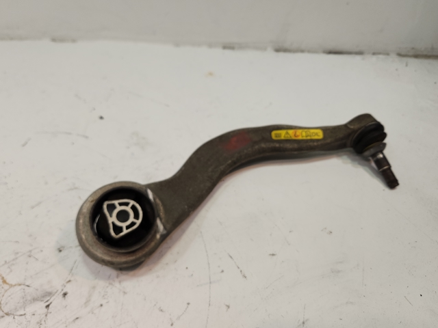 Важіль передній лівий 31106861165 BMW