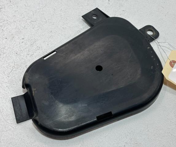 Кришка / пробка розширювального бачка 31106877739 BMW