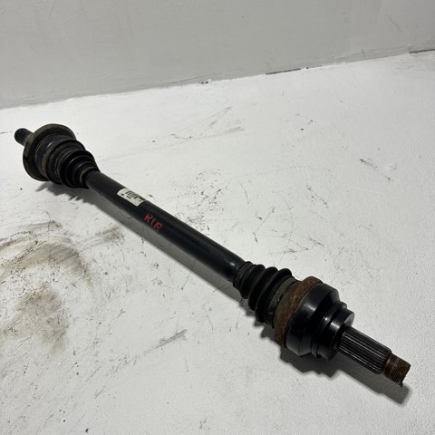 Піввісь задня, права 33207647026 BMW