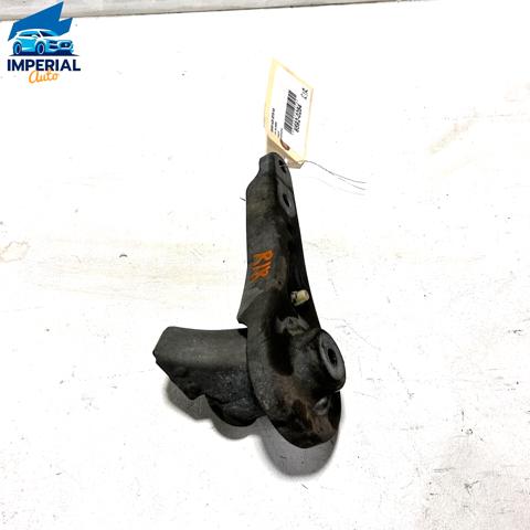 Кронштейн задньої балки 33326793652 BMW