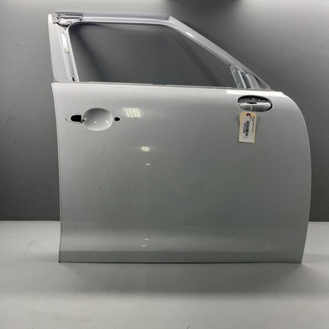 Дверка передня права 41009805928 BMW