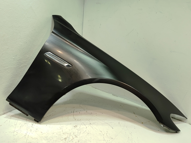 Переднє праве крило 41355A03262 BMW
