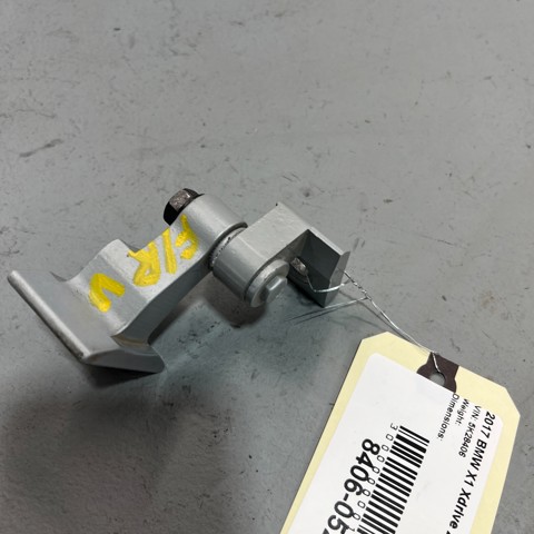 Петля передніх дверей, правих 41517284534 BMW