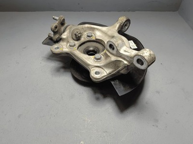 Цапфа передня ліва 432020R010 TOYOTA