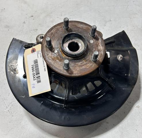 Цапфа поворотна права 4321133120 TOYOTA