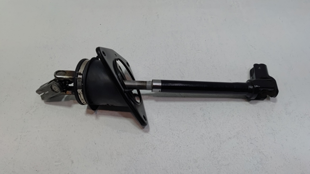 Вал рульової колонки, нижній 4522006250 TOYOTA