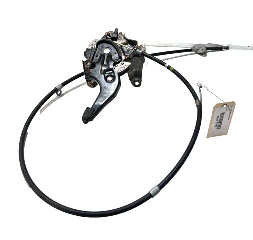 Трос стоянкового гальма передній 4641053040 TOYOTA