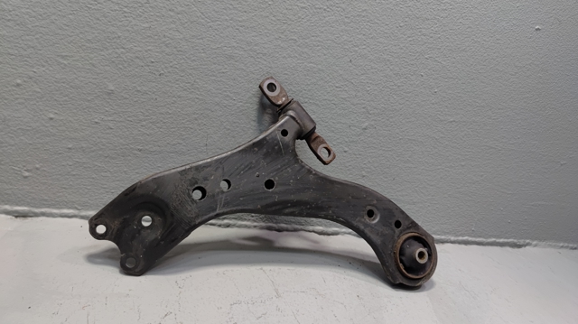 Поперечний важіль 4806906200 TOYOTA