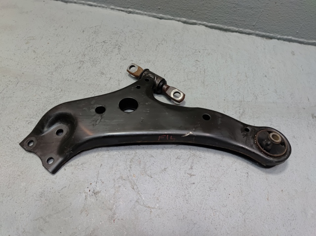 Поперечний важіль 480690E060 TOYOTA