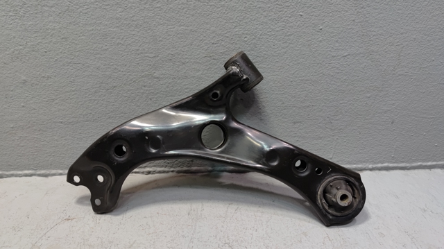 Поперечний важіль 4806947060 TOYOTA